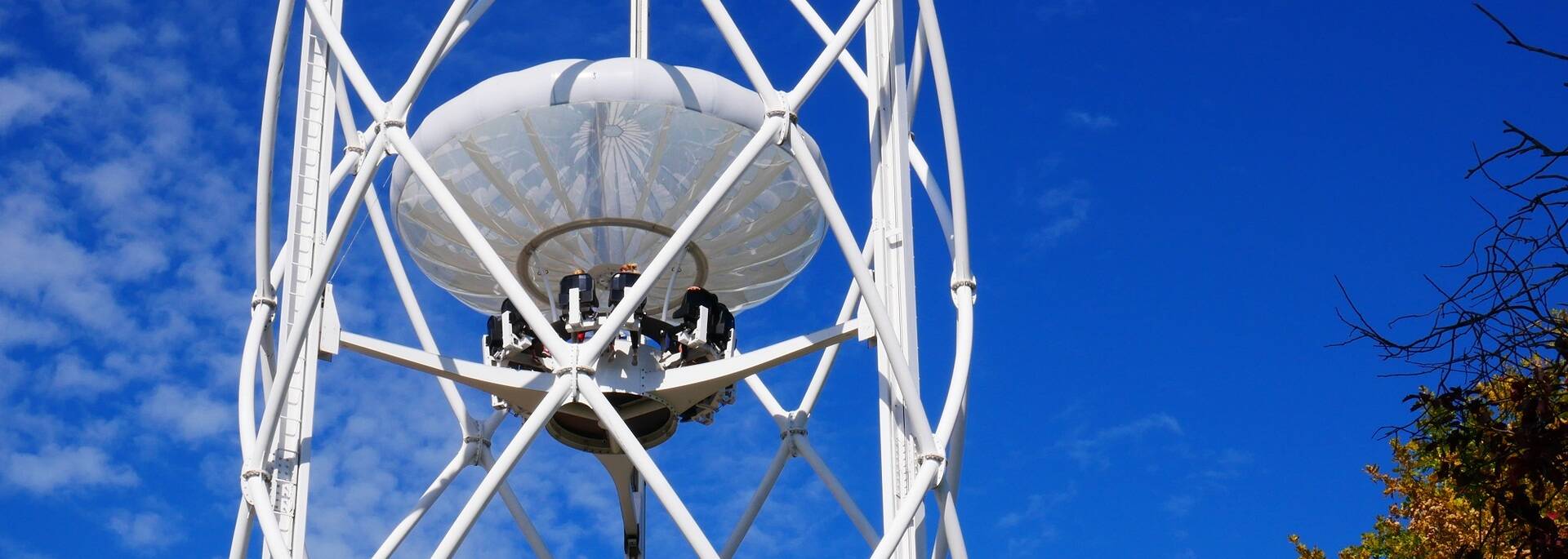 le Gyropode du Futuroscope pour boire un verre à 45m de haut - ©FDHPA17 / P.Migaud