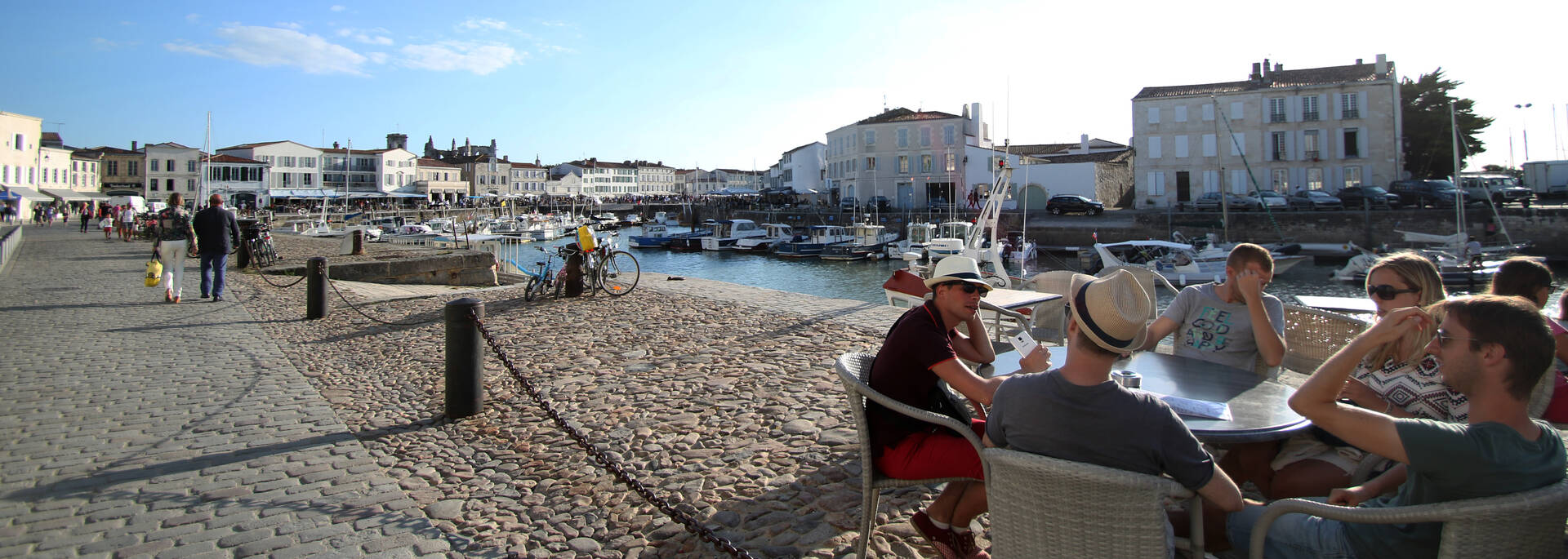 Douceur de vivre du port de Saint Martin - ©PW Photographie / FDHPA17