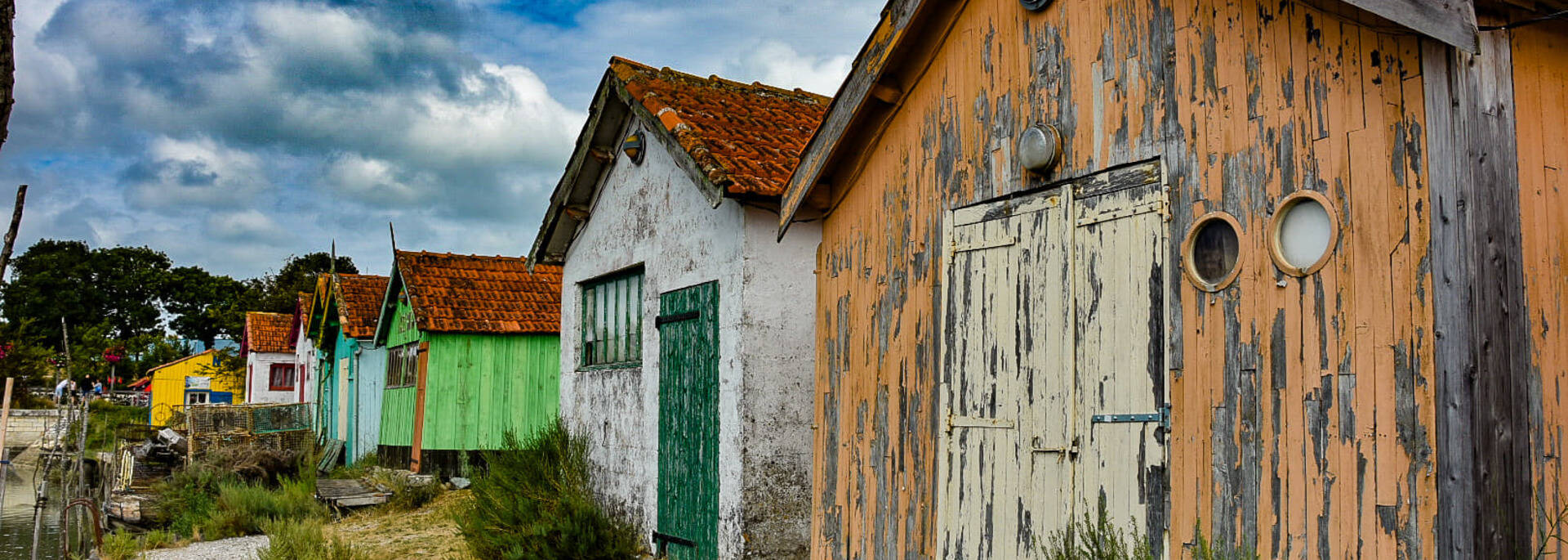 Cabanes ostréicoles du Château d'Oléron - ©Sabia's Pictures