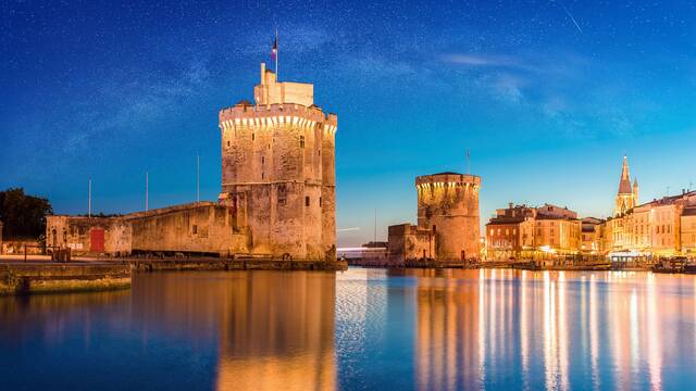 Vue sur le Vieux-Port de La Rochelle - ©Shutterstock