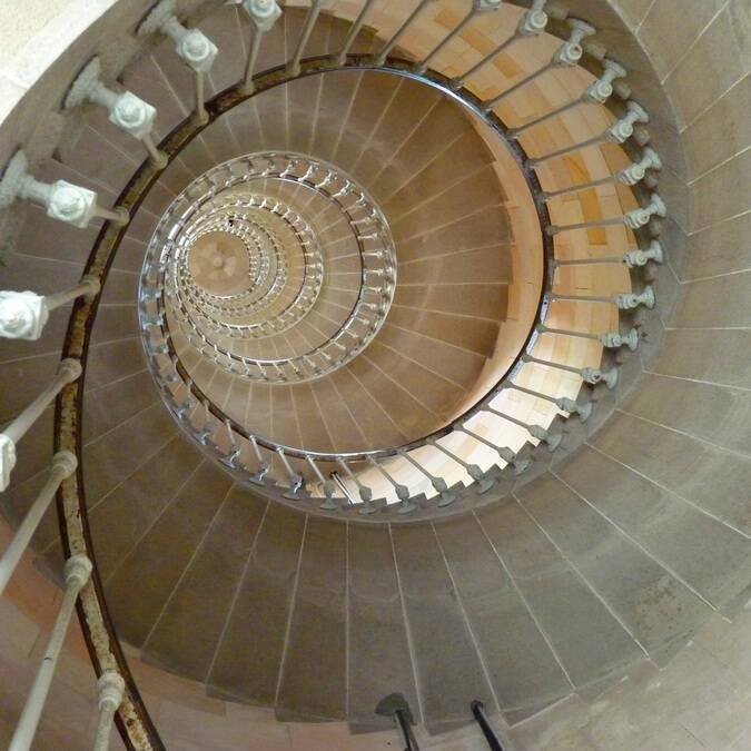 Magnifique escalier du phare des baleines - ©P.Migaud / FDHPA17